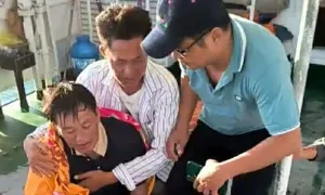 Cứu sống người thứ hai trong vụ chìm thúng ở Lý Sơn