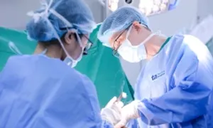 Bướu diệp thể tái phát gây lệch ngực